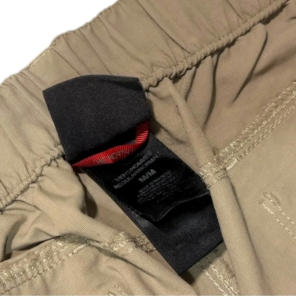 The North Face convertible cargo‎ hiking pants in a beige or tan color Men’s - M